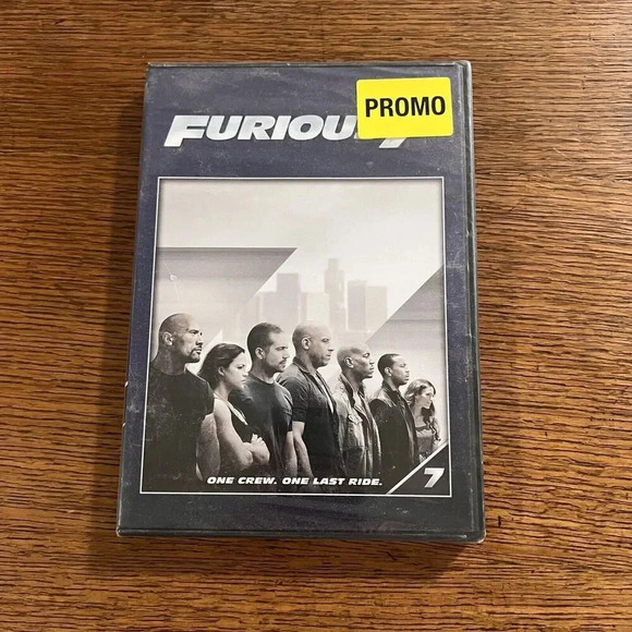 Furious 7  (DVD,‎ 2015) New - Picture 1 of 2